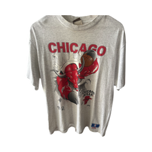 Load image into Gallery viewer, Bulls Tee L ( boxy)
