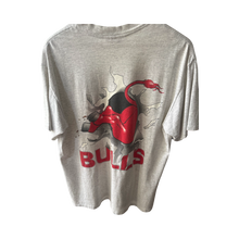 Load image into Gallery viewer, Bulls Tee L ( boxy)
